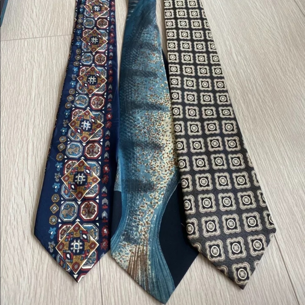 Charles jourdan tie lot